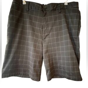 🔥⛳️Champion black check performance shorts size 38.  Awesome fit & comfort!